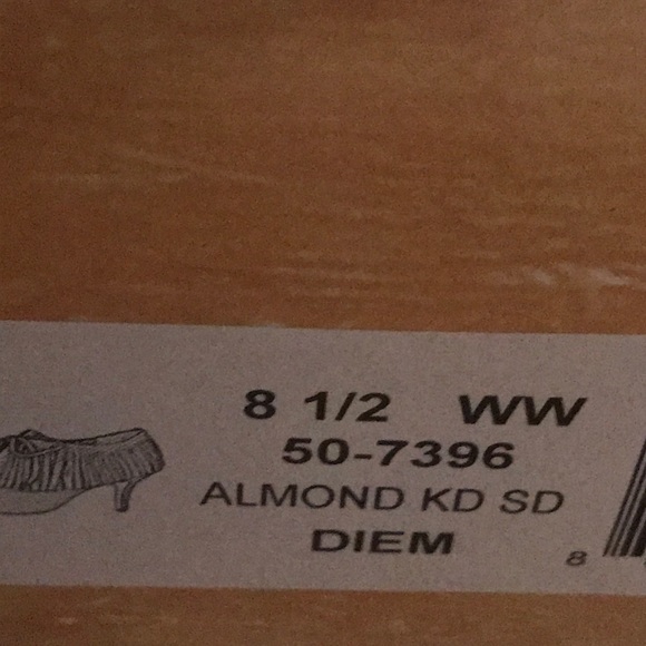 Brand new never worn - Picture 4 of 4